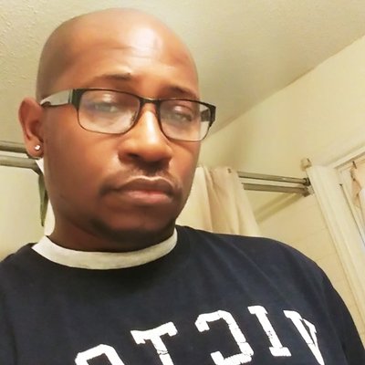 Profile Picture of Victor Howell (@mrvic38) on Twitter