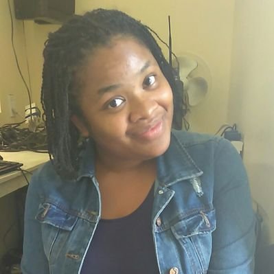 Profile Picture of Leah (@RoannaClough) on Twitter