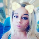 Profile Picture of Laura Wingfield (@loulivliv) on Instagram