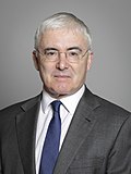 Profile Picture of David Freud, Baron Freudon Wikipedia