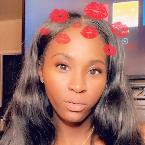 Profile Picture of Alandy Edwards (@msalandy) on Poshmark