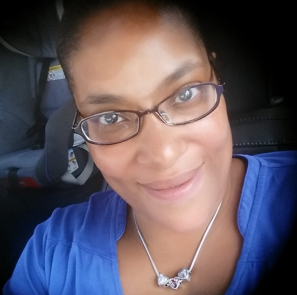 Profile Picture of Priscilla Gentles (@mrspris1) on Poshmark