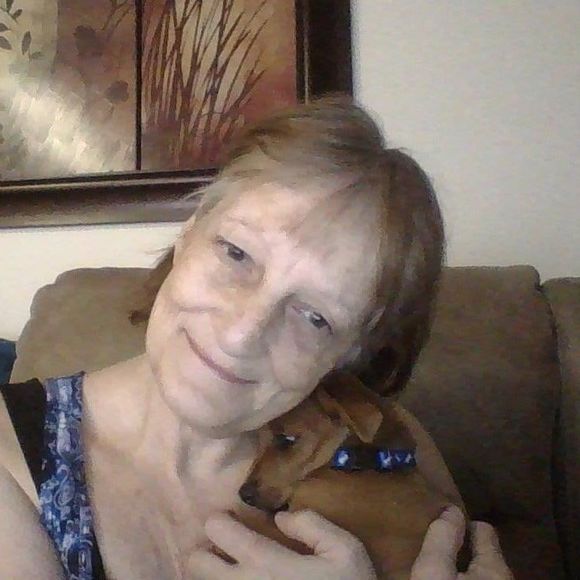 Profile Picture of Karen Keagle (@kkuys) on Poshmark