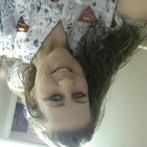 Kelly Markham - Poshmark Profile Picture of Kelly Markham (@kmarkham1012) on Poshmark