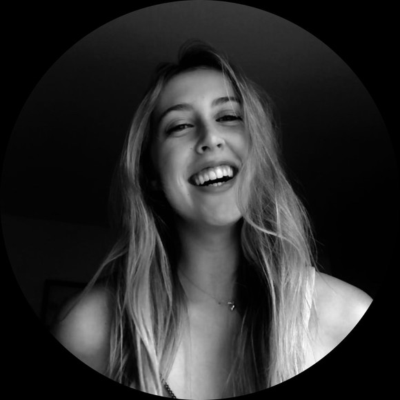 Profile Picture of Jenna Woulfe (@jennawoulfe97) on Poshmark