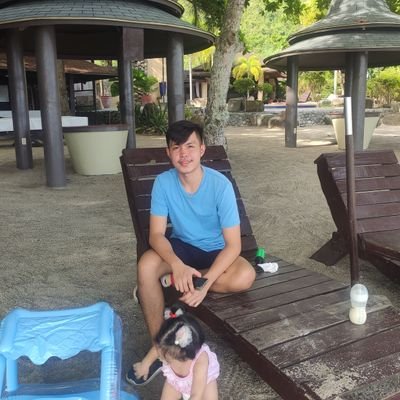 Profile Picture of DropTop (@DwightAnthony17) on Twitter