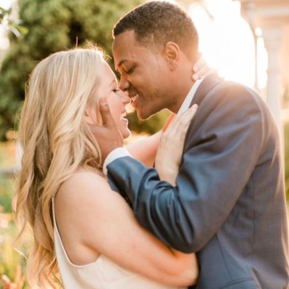 Profile Picture of Caitlinn Simon (@caitlinnsimon) on Poshmark