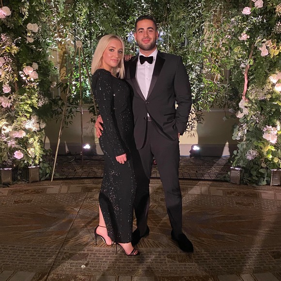 Profile Picture of Laurel Rolnick (@lrolnick) on Poshmark