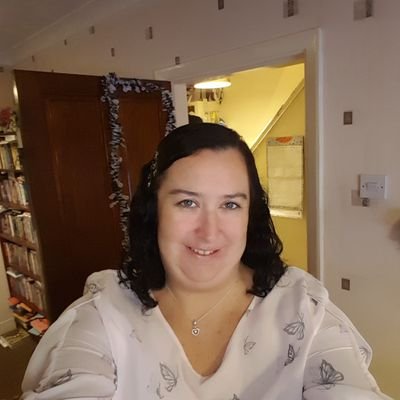 Profile Picture of Elizabeth Kirk (@lizziedrip29) on Twitter