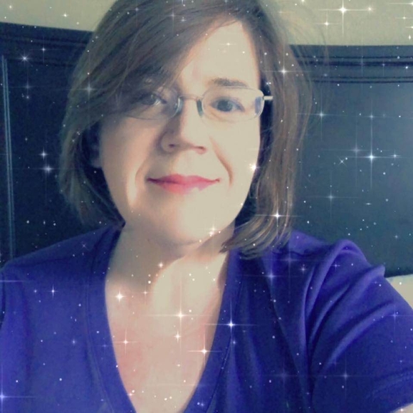 Profile Picture of Jenny Tarpley (@tarpleyjy) on Poshmark