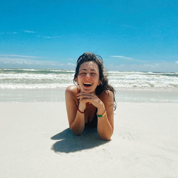 Profile Picture of Sarah Waldrop (@sarahwaldrop13) on Poshmark