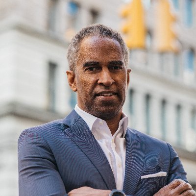 Profile Picture of Chris Halliburton (@comparkbroker) on Twitter