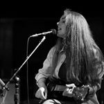 Profile Picture of Grace Davina (@gracedavinamusic) on Instagram