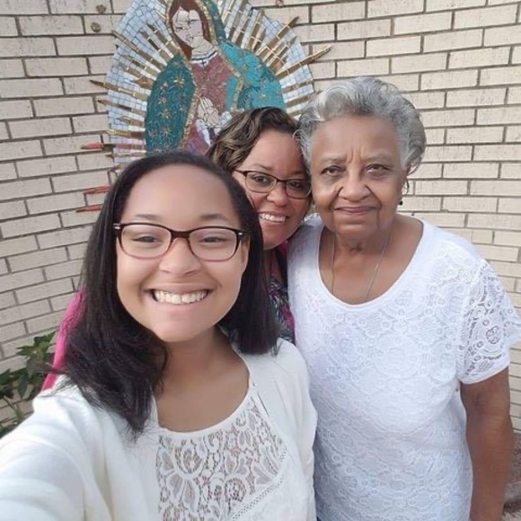 Profile Picture of Octavia Glover-james (@octaviaglover36) on Poshmark