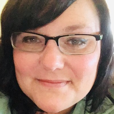 Profile Picture of Laura Ogle (Rinehart) (@OgleRinehart) on Twitter
