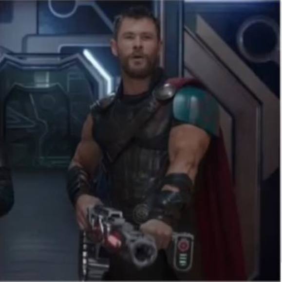 Profile Picture of Madi Vanloon (@madibug97) on Poshmark