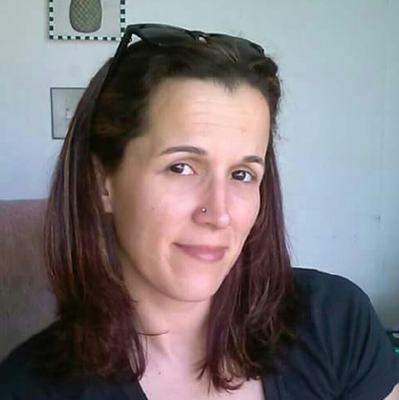 Profile Picture of Tammy Pozzi (@tammypozzi) on Poshmark