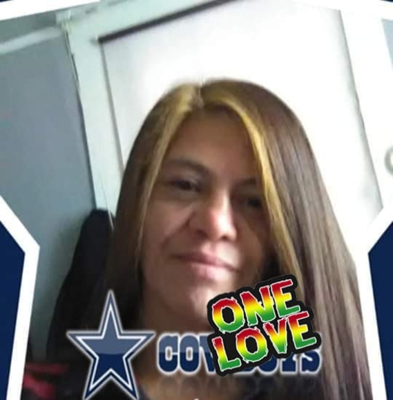 Profile Picture of Vivian Acosta (@acostavivi564) on Poshmark