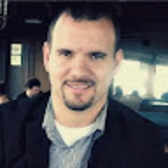 Profile Picture of Fabio leonardo Pereira (@fabiolpereira23) on Poshmark