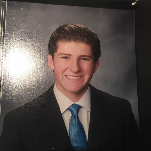 Profile Picture of Bradley Barberie (@shopvvs) on Poshmark