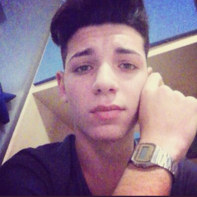 Profile Picture of Andrea Russo (@Andr3aRusso) on Twitter