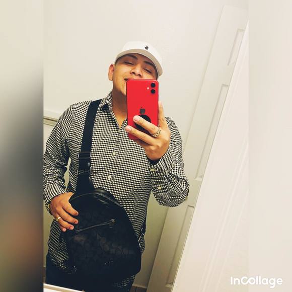 Profile Picture of David Gamboa (@jorgedavid_ics) on Poshmark