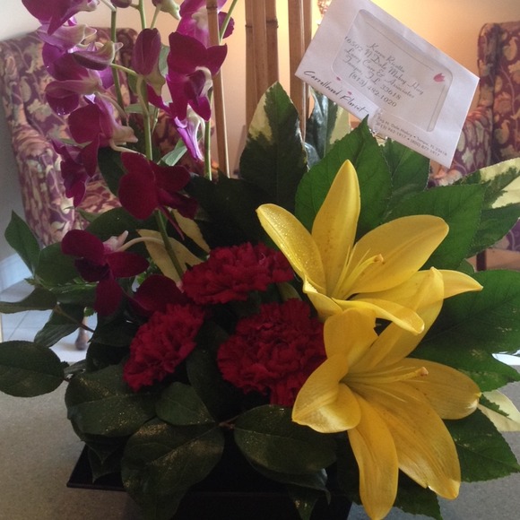 Profile Picture of Karen Ricotta (@kmr499) on Poshmark