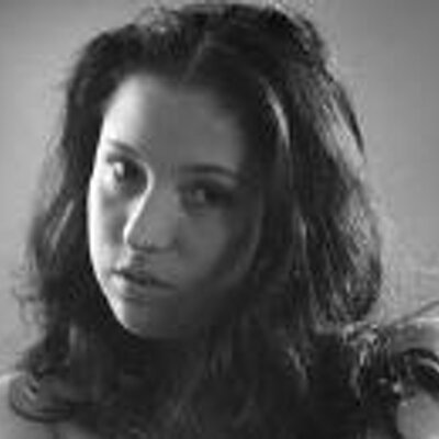Profile Picture of Lillian Patterson (@Emily7073) on Twitter