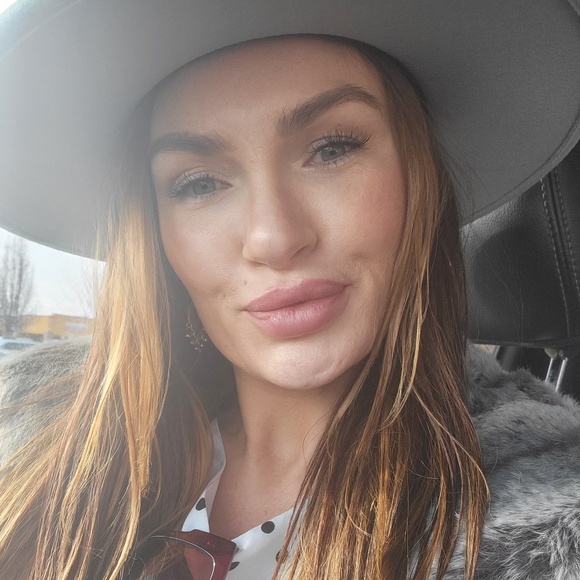 Profile Picture of Krystal Jackson (@krystalyates723) on Poshmark
