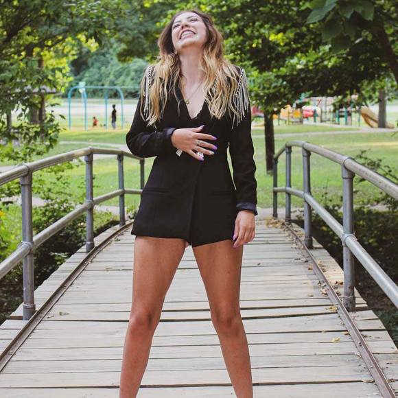 Profile Picture of Madison Engleby (@emilmad1) on Poshmark