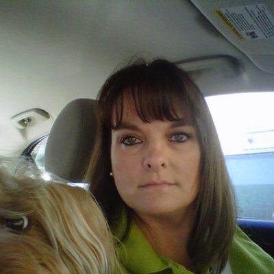 Profile Picture of Tonya Mullins (@TonniesAntiques) on Twitter