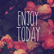 Profile Picture of Elana Carmel-Levy (@carmellevyelana) on Youtube