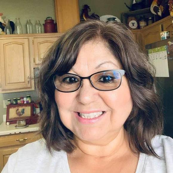 Profile Picture of Cyndi Beauchamp-ray (@cyndiray) on Poshmark