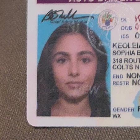 Profile Picture of soph (@sophiakeo) on Tiktok