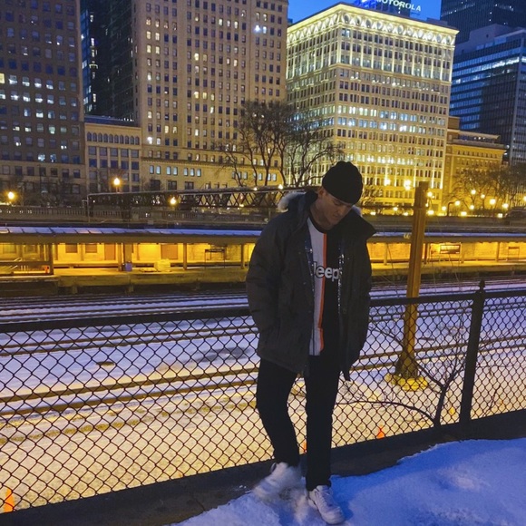 Profile Picture of Shane Darsow (@shanedarsow) on Poshmark