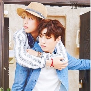 Profile Picture of Mari Kim (@marikim95499765) on Twitter