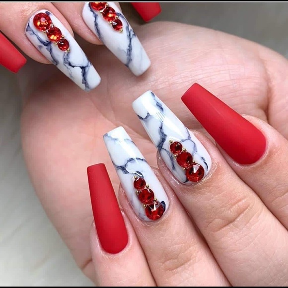 Profile Picture of Tamara Collazo (@tamaracollazo) on Poshmark