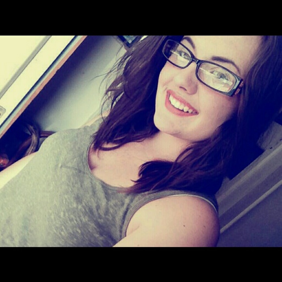 Profile Picture of Raven Blanton (@ravenn17) on Poshmark