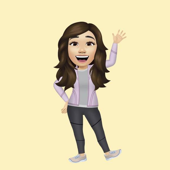 Profile Picture of Elizabeth Pedone (@43bela) on Poshmark