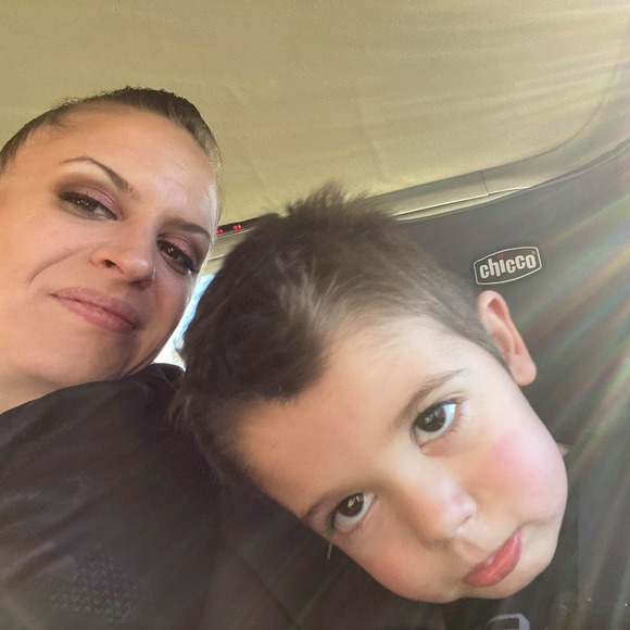 Profile Picture of Whitney Biernot (@wbiernot) on Poshmark