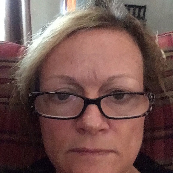 Profile Picture of Kim Comberger (@kcomberger) on Poshmark