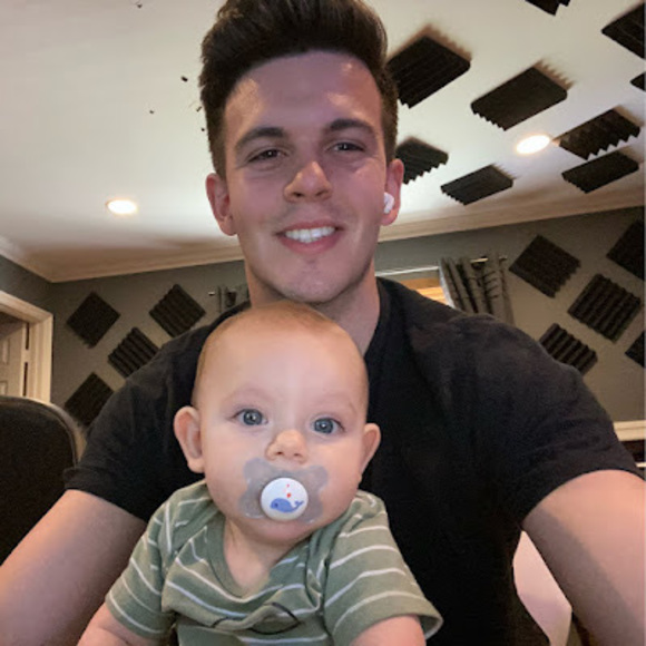 Profile Picture of Daniel Bowen (@daniel200bowen) on Poshmark