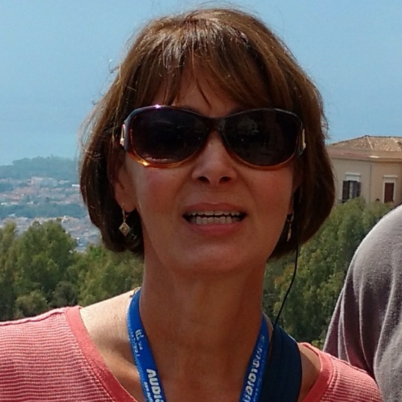 Profile Picture of Patricia Jweid (@pattijweid) on Poshmark