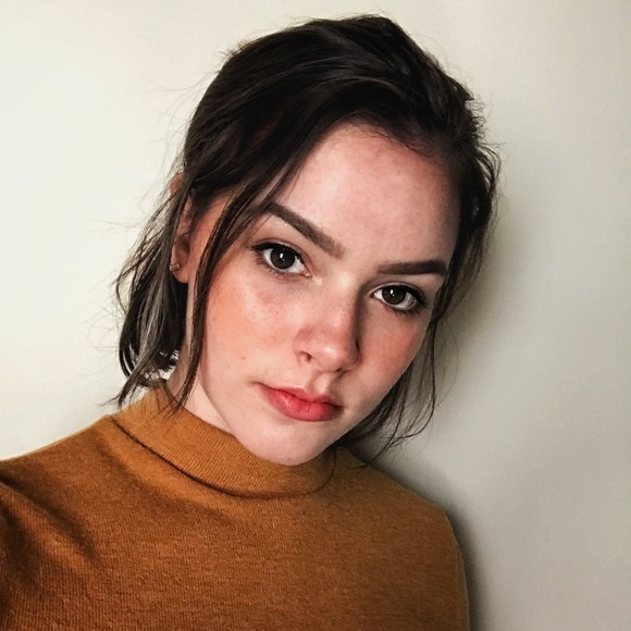 Profile Picture of Jordyn Danowitz (@jdanowitz) on Poshmark