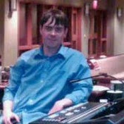 Profile Picture of Andrew Schmidt (@twolightcrew) on Youtube