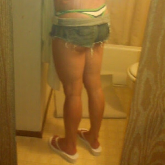 Profile Picture of Ronnie Brassell (@ronhunk69) on Poshmark