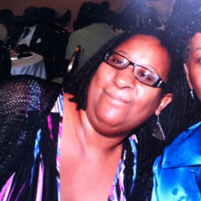 Profile Picture of Rhonda McNeil (@Ostraystarr) on Twitter