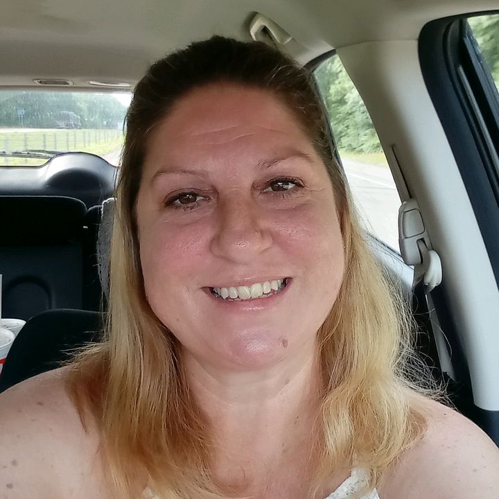 Profile Picture of donnafuls (@@donnafuls) on Tiktok