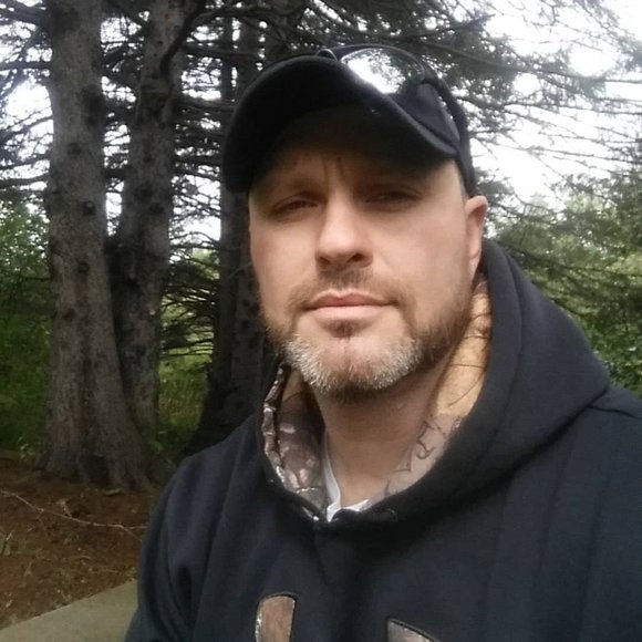 Profile Picture of Jason Lavigne (@jaynuts76) on Poshmark