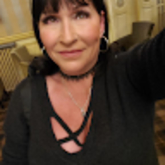 Profile Picture of Lisa Haynes (@angelriderz21) on Poshmark